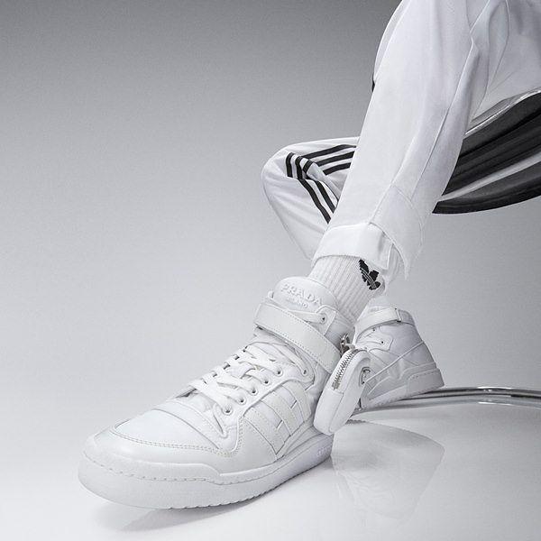 adidas X Prada联名最新款！Re-Nylon 再生尼龙为主角、经典小收纳包也在上面！