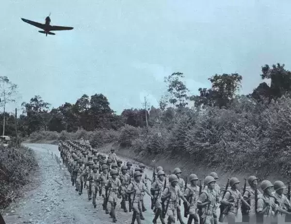 1942 年至 1945 年，先后有 40 万中国远征军两次赴缅抗日，艰苦卓绝
