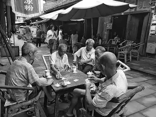 王笛《显微镜下的成都》：茶馆、麻将里的另一个中国