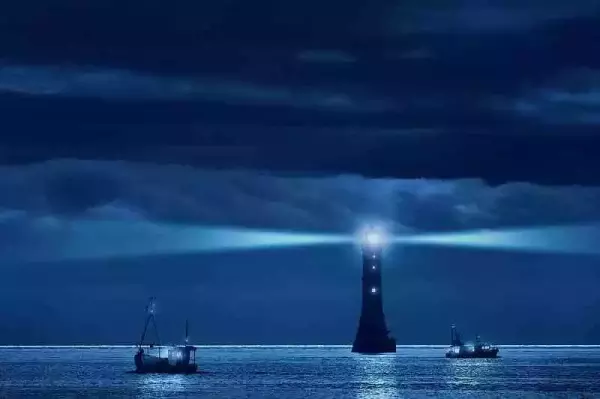 伍伶飞：灯塔——海洋文明的历史景观
