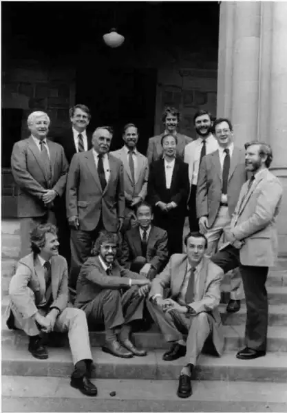 柳田圣山受邀于美国斯坦福大学授课期间与马克瑞（John R. McRae）佛尔（Bernard Faure）等禅学者合影，1989