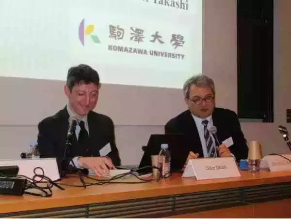 小川隆（右）于巴黎法兰西学院召开的“宋代禅”研讨会上，2020
