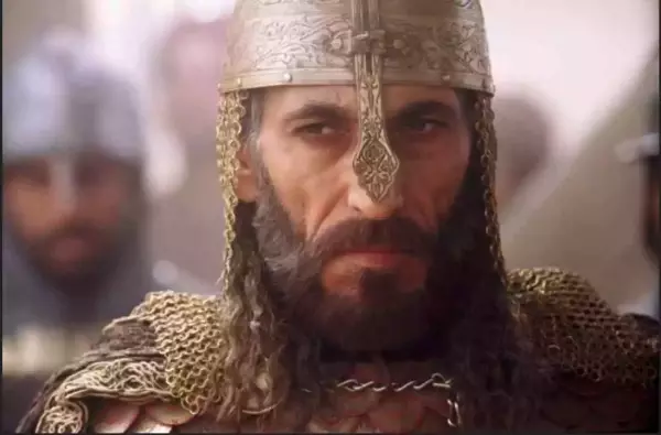 读《十字军》：中古欧亚战争史中的“人”与“事”