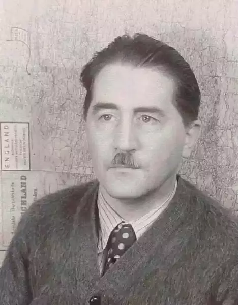 柯尔施（1931）